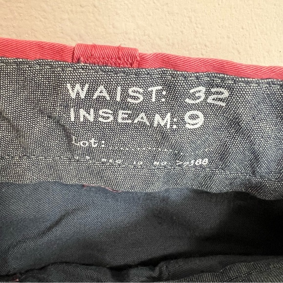 Men’s J. Crew 9” inseam Chino Short - Size 32 - Picture 2 of 10